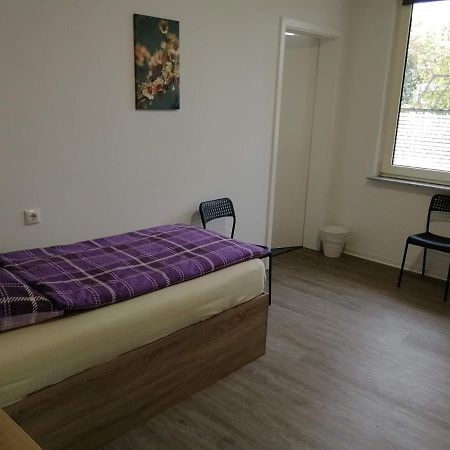 Haupthaus Moeblierte Zimmer Mit Eigenem Bad Uelzen Esterno foto