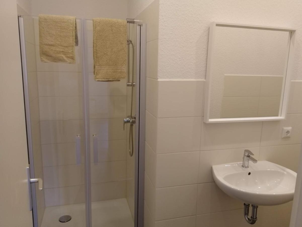 Haupthaus Moeblierte Zimmer Mit Eigenem Bad Uelzen Esterno foto